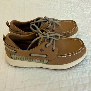 Brand New!  Boys Sperry boat shoes. Size 1
